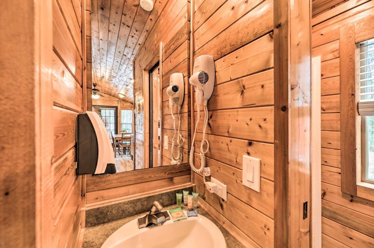 Beautiful New Bern Studio Cabin With Fire Pit! Exterior foto